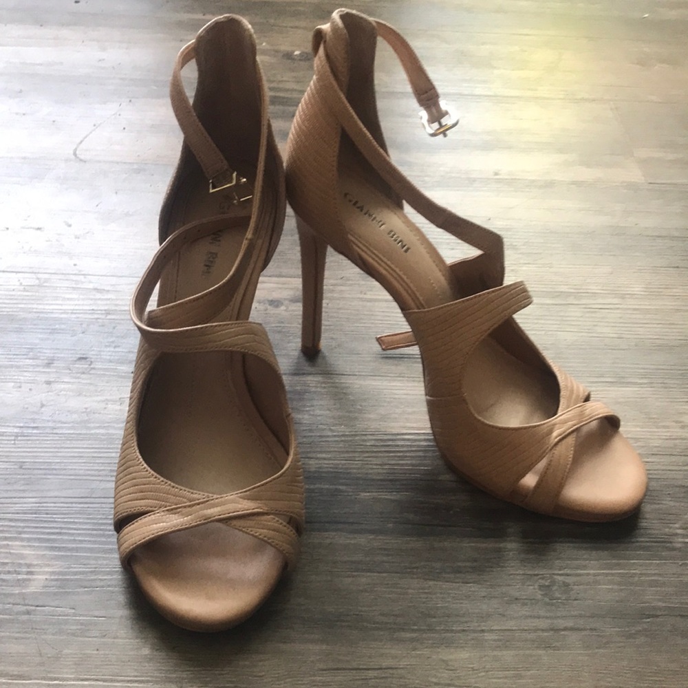 Gianni Bini nude heels